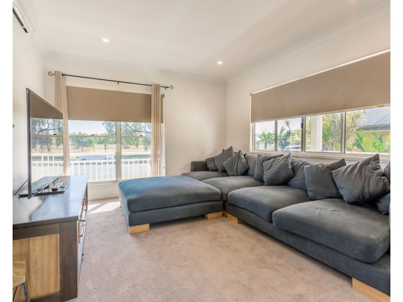 29 Carrington Place, Emerald QLD 4720