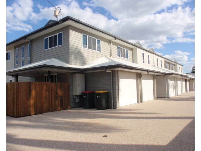 4/18 Theresa Street, Emerald QLD 4720