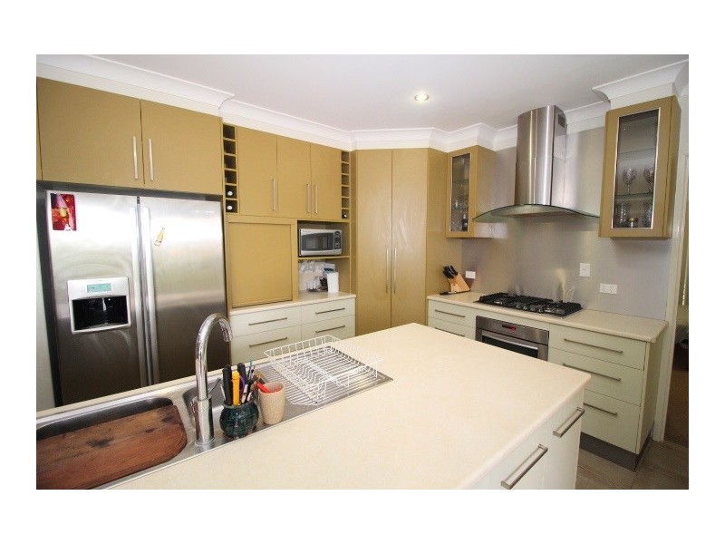 4 Kettle Street, Capella QLD 4723