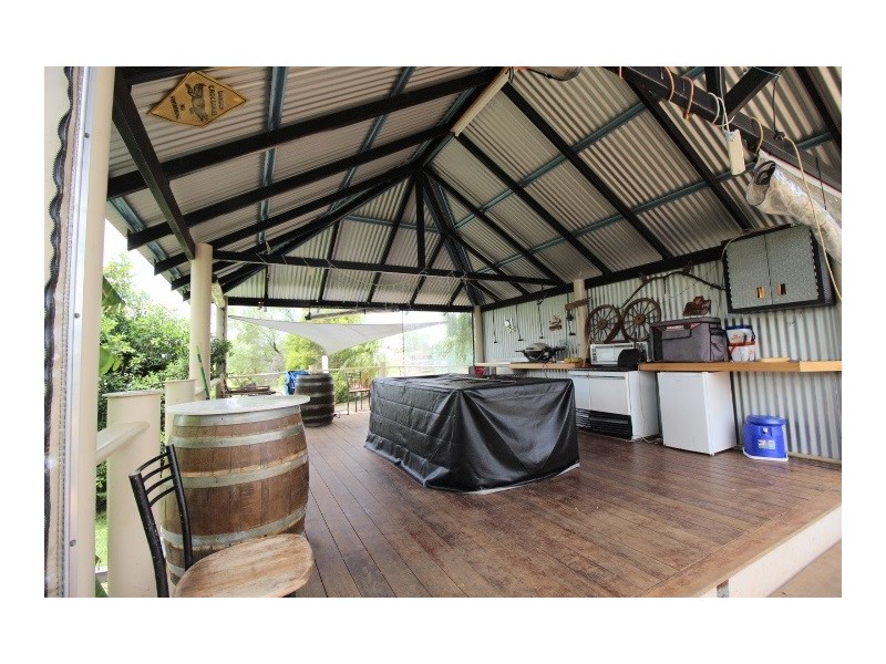 4 Kettle Street, Capella QLD 4723