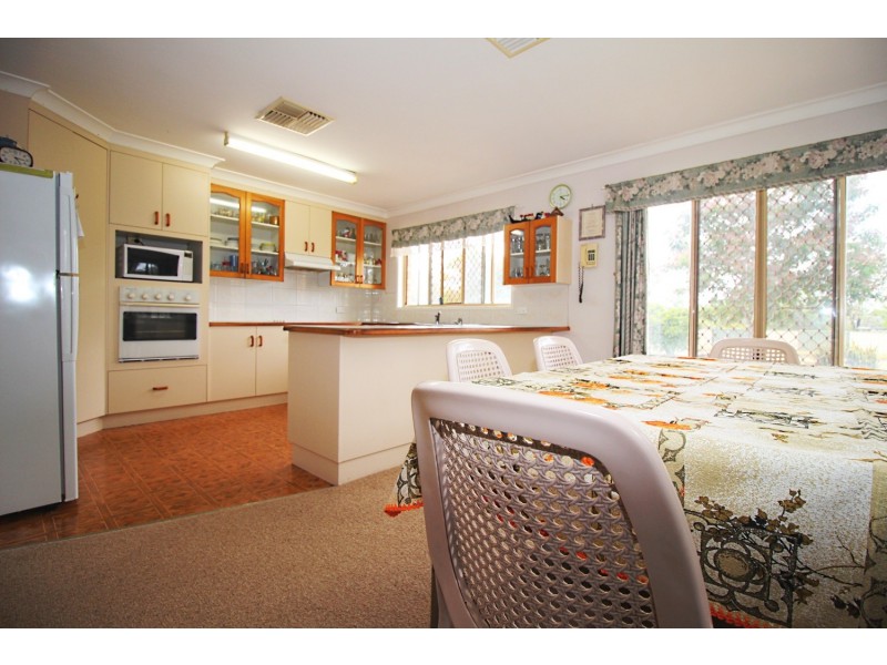 23B Crendon Street, Emerald QLD 4720