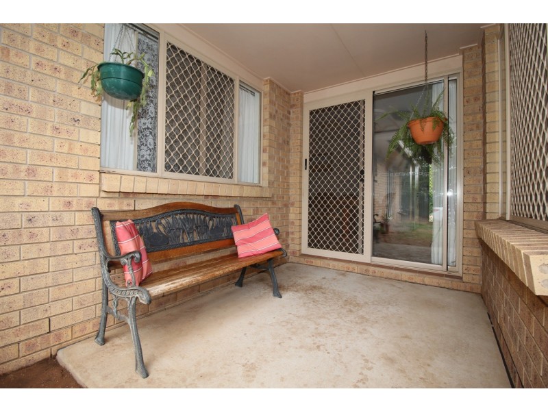 23B Crendon Street, Emerald QLD 4720