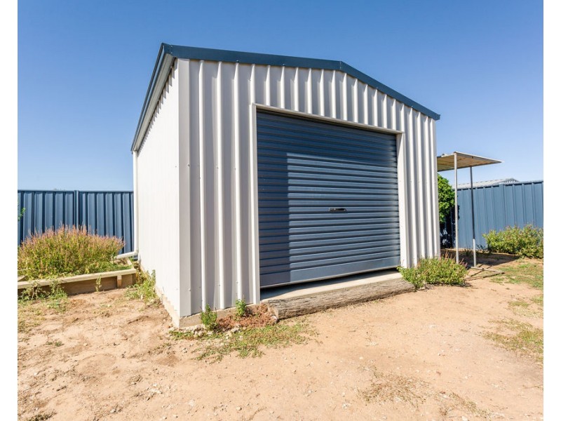 57 Mayfair Drive, Emerald QLD 4720