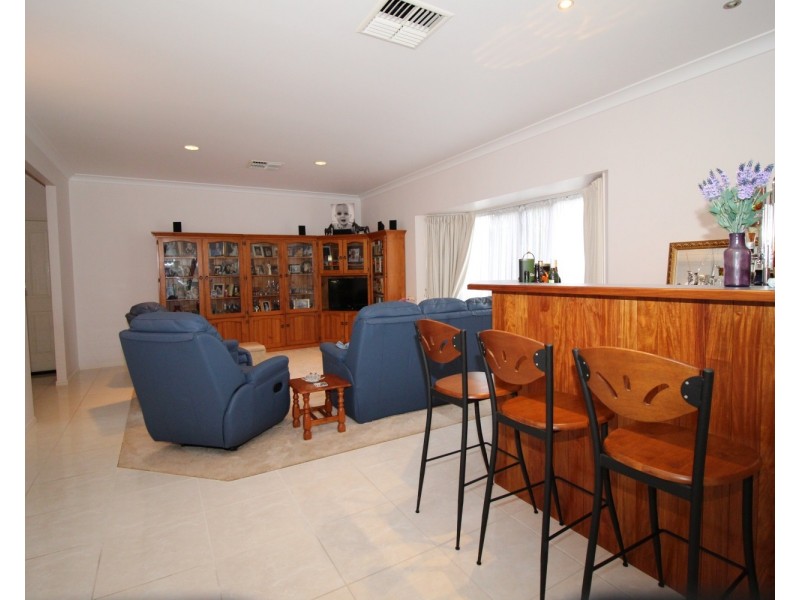 18 Forrest Lane, Emerald QLD 4720