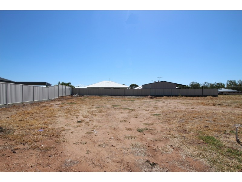 6 Belmont Street, Emerald QLD 4720