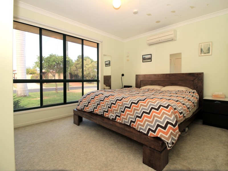 12 Cowan Crescent, Emerald QLD 4720