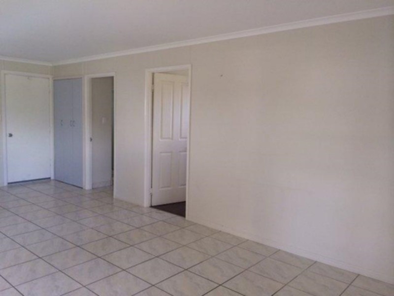 17 Burns Street, Capella QLD 4723