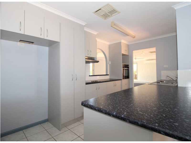 15 White Street, Emerald QLD 4720