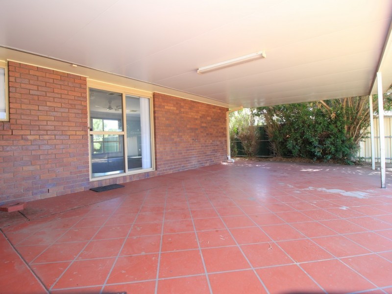 15 White Street, Emerald QLD 4720