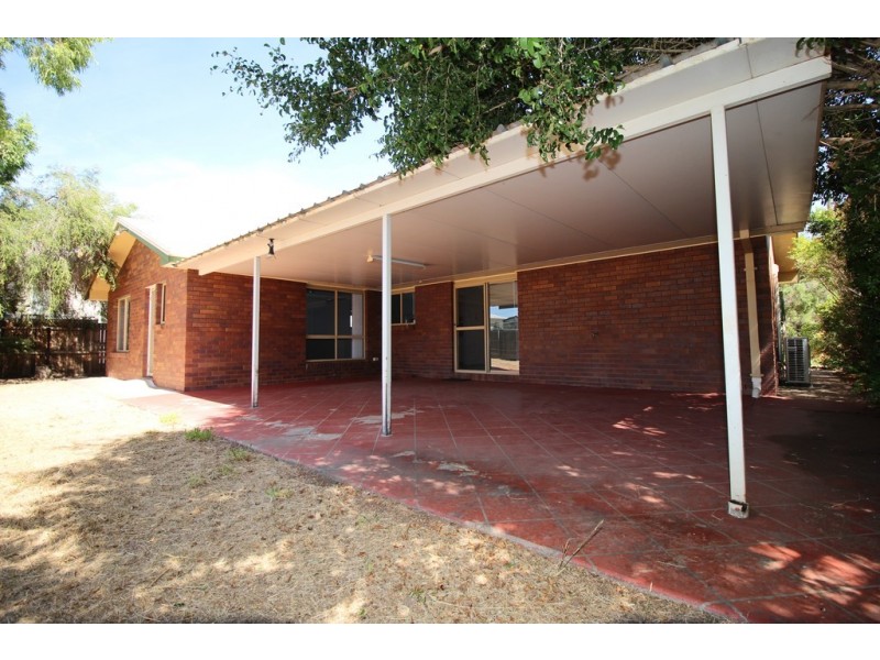 15 White Street, Emerald QLD 4720