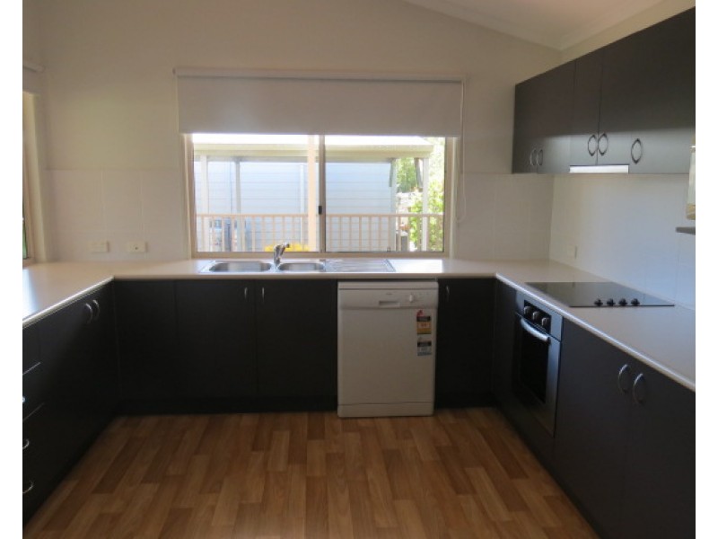 2/47 Gray Street, Emerald QLD 4720