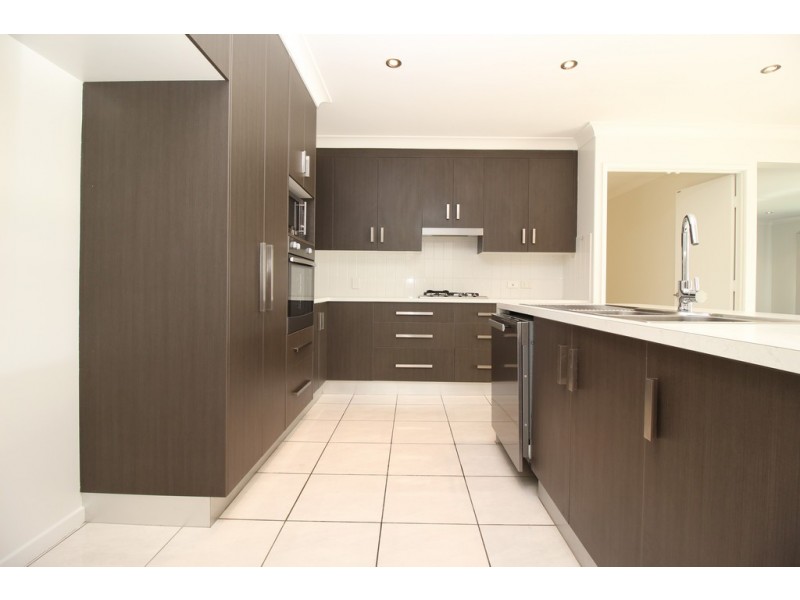 3 Charlton Street, Emerald QLD 4720