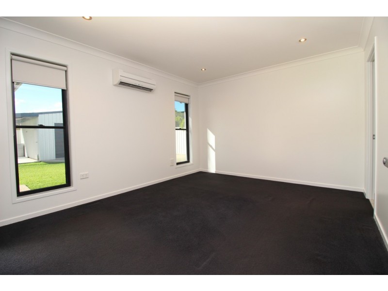 3 Charlton Street, Emerald QLD 4720