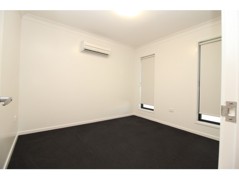 3 Charlton Street, Emerald QLD 4720