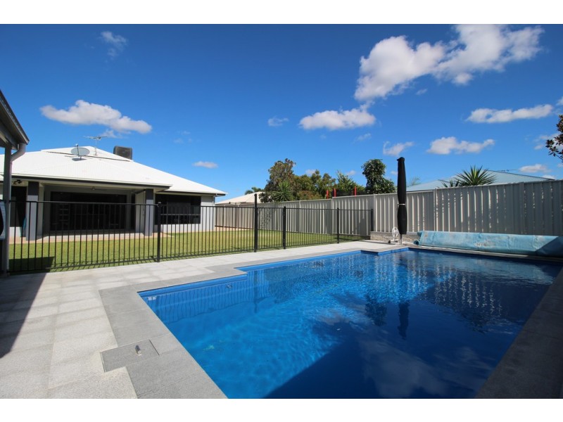 3 Charlton Street, Emerald QLD 4720