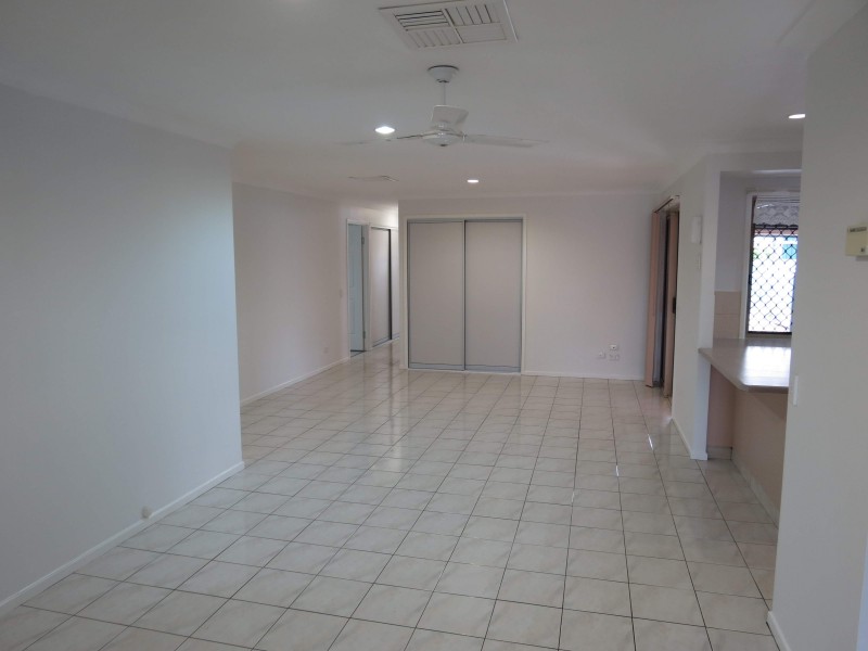 9 Smith Place, Emerald QLD 4720