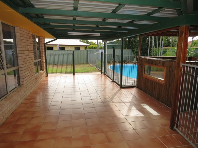 9 Smith Place, Emerald QLD 4720