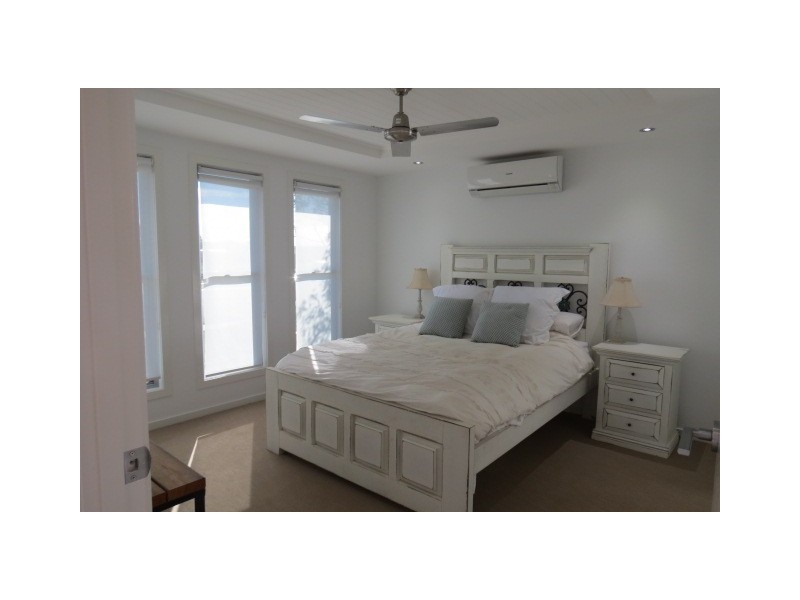 65 Canterbury Road, Emerald QLD 4720