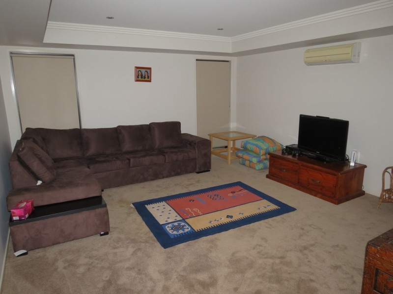 10 Desgrand Street, Emerald QLD 4720