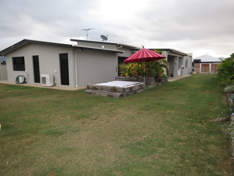 10 Desgrand Street, Emerald QLD 4720
