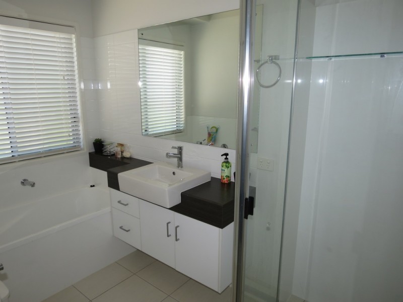 4 Saville Street, Emerald QLD 4720