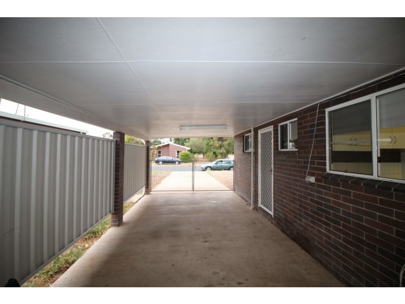 1 Fysh Street, Emerald QLD 4720
