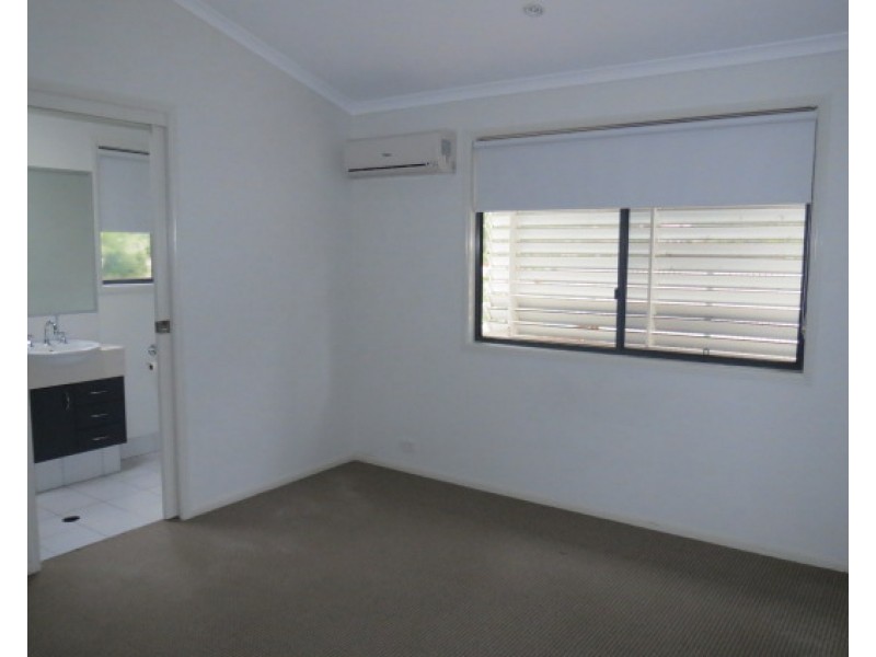 9/47 Gray Street, Emerald QLD 4720