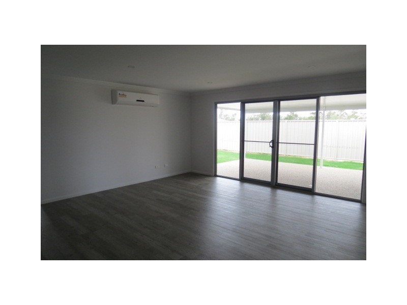 1/10 Miliken St, Emerald QLD 4720