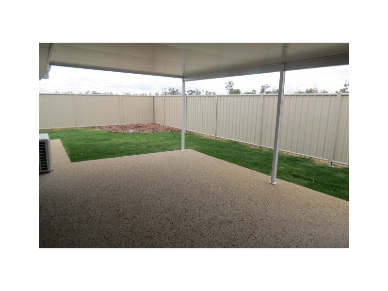1/10 Miliken St, Emerald QLD 4720