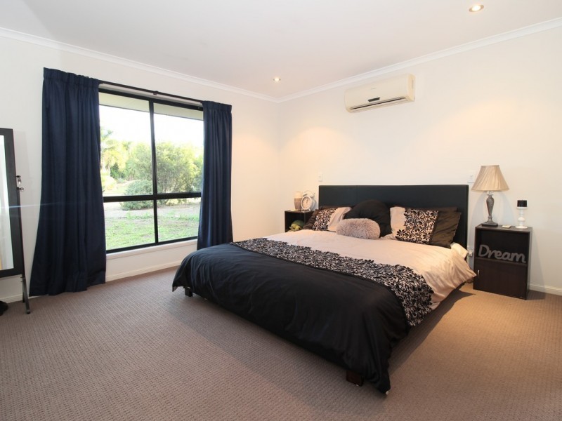 11 Chandon Court, Emerald QLD 4720