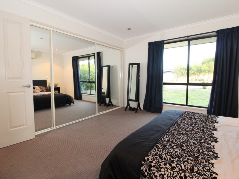 11 Chandon Court, Emerald QLD 4720