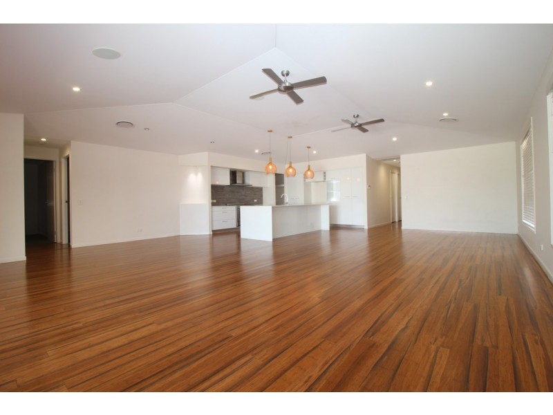 30 Randwick Road, Emerald QLD 4720