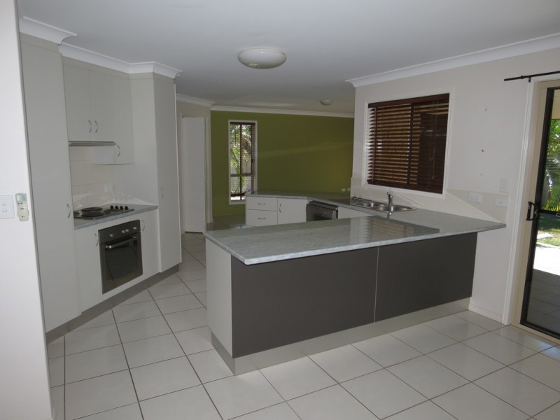 49 Loch Street, Emerald QLD 4720