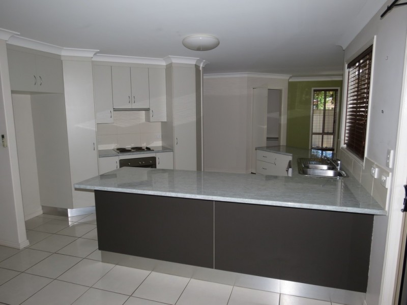49 Loch Street, Emerald QLD 4720
