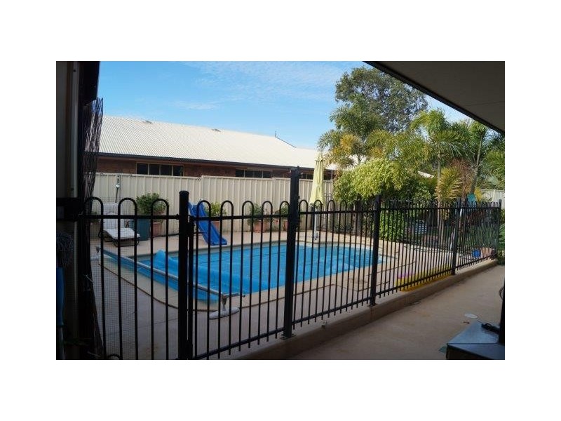 21 Dodd Drive, Emerald QLD 4720