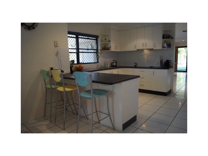 21 Dodd Drive, Emerald QLD 4720