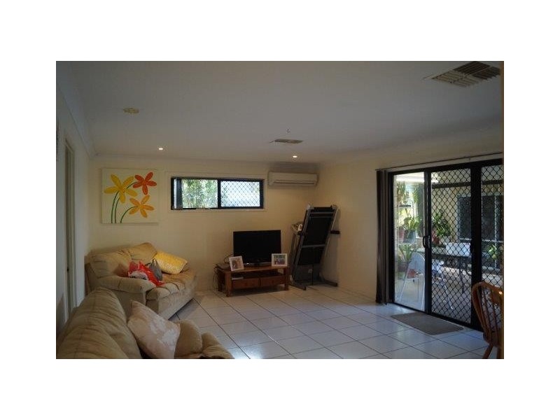 21 Dodd Drive, Emerald QLD 4720