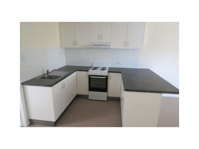 7/52 Harris Street, Emerald QLD 4720