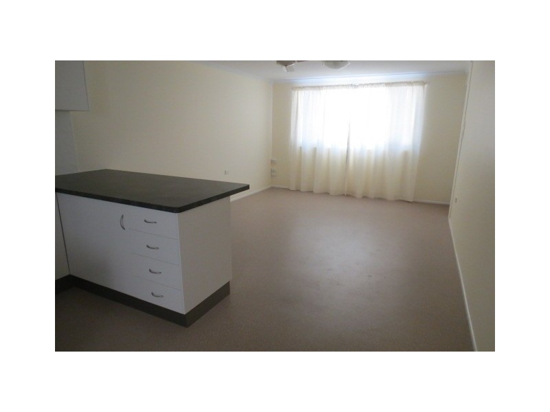 7/52 Harris Street, Emerald QLD 4720
