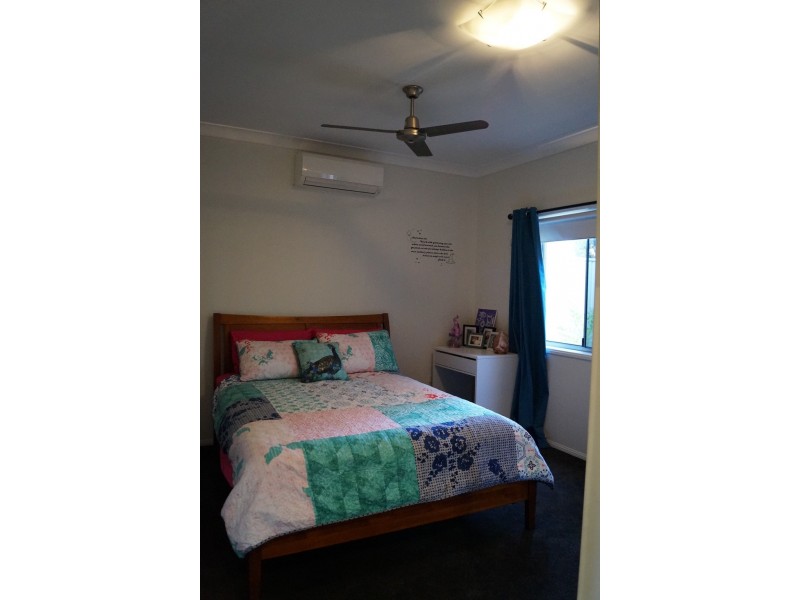 13A Mooney Cres, Emerald QLD 4720