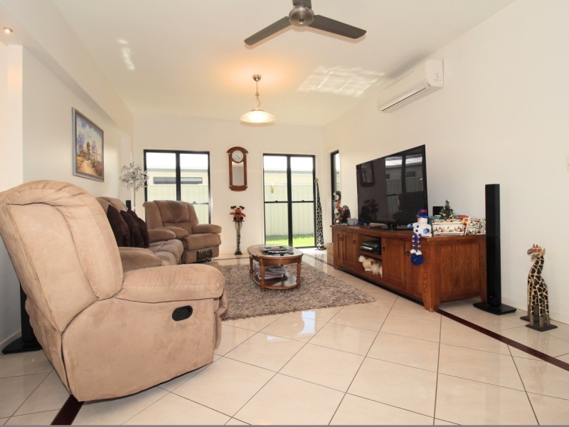 19 Saville Street, Emerald QLD 4720