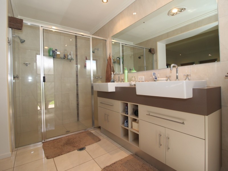 19 Saville Street, Emerald QLD 4720