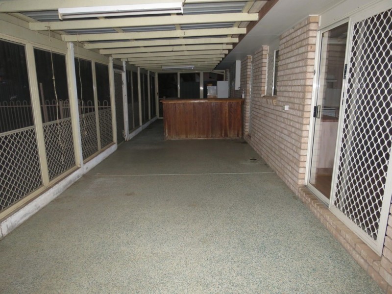 11 Jacqueline Drive, Emerald QLD 4720