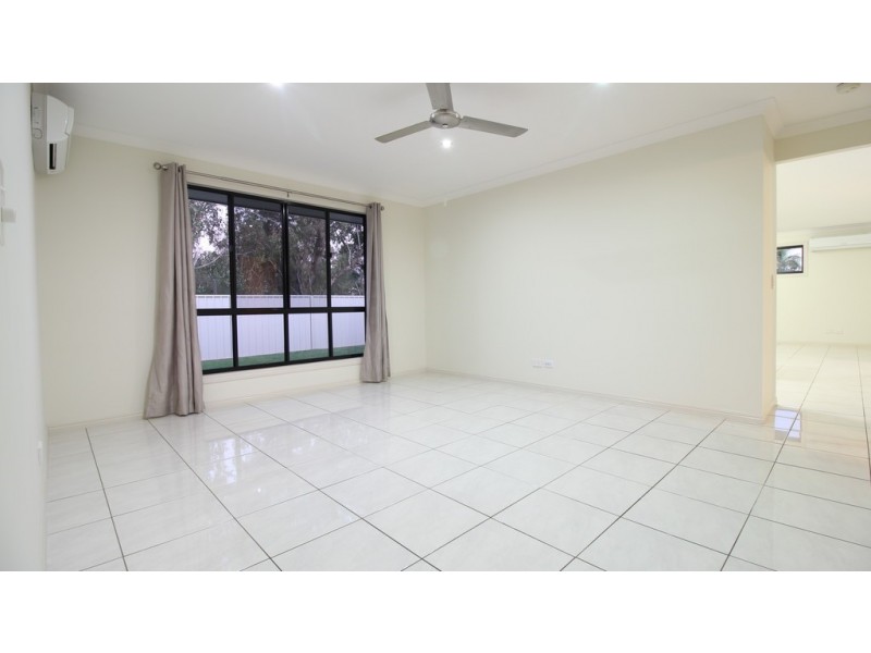 24A Cook Close, Emerald QLD 4720