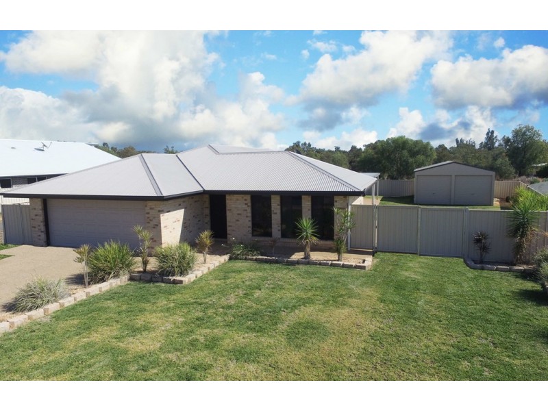 26 Berthun Street, Emerald QLD 4720