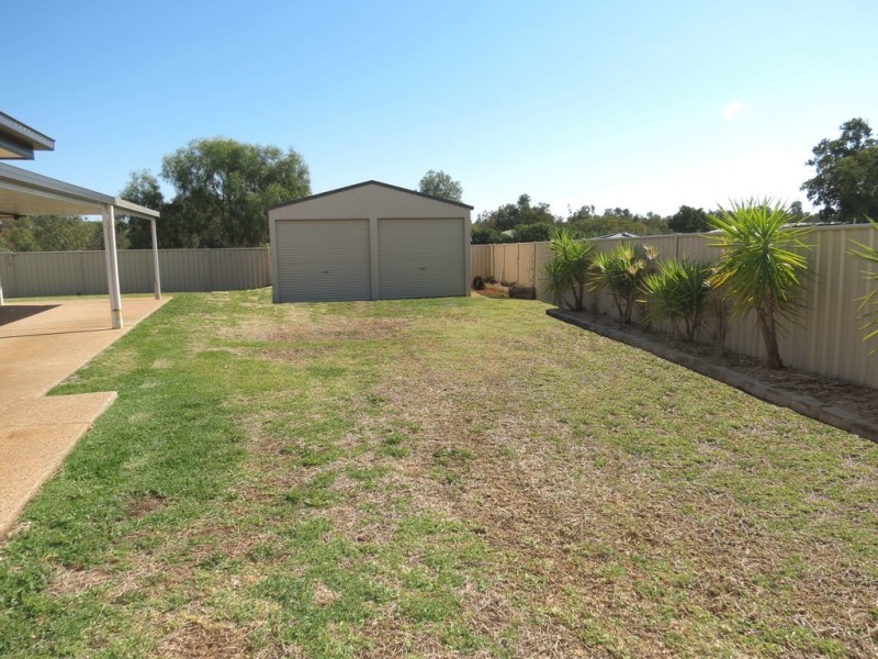 26 Berthun Street, Emerald QLD 4720