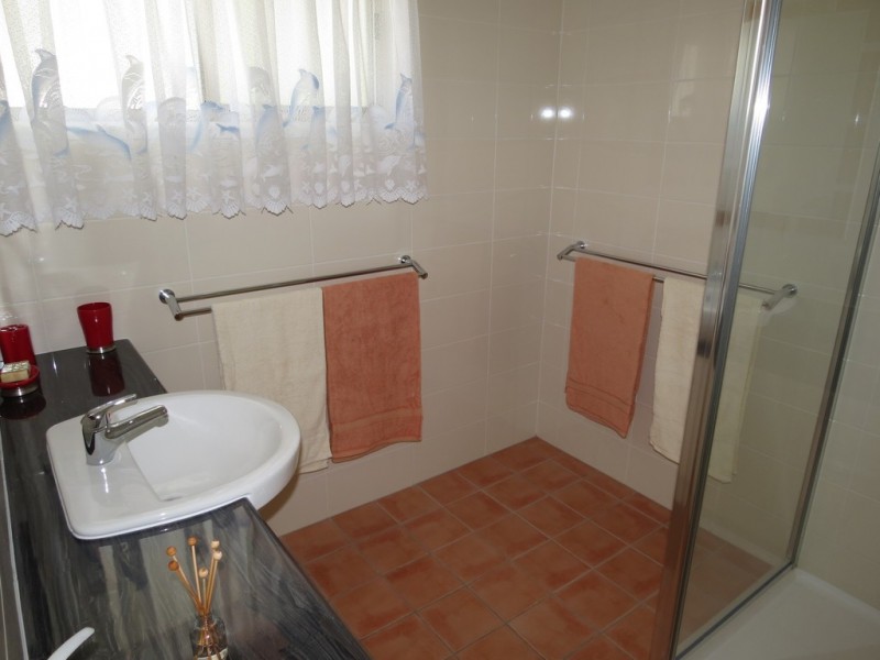 6 Andrea Place, Emerald QLD 4720