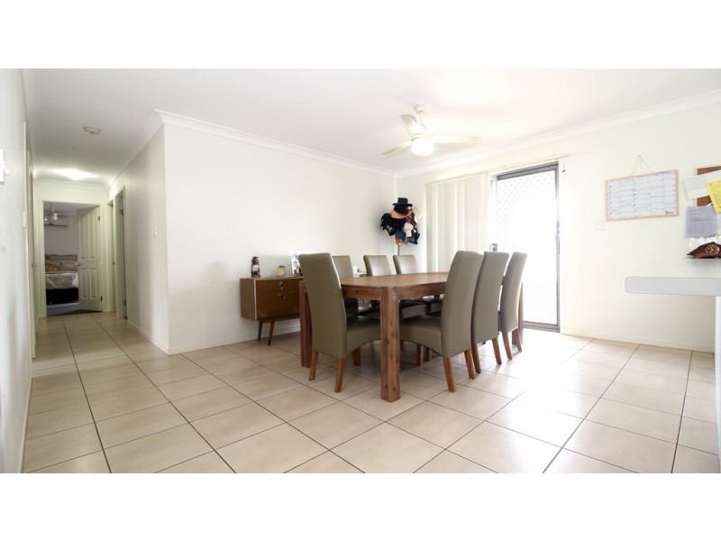 17 Scenic Drive, Emerald QLD 4720