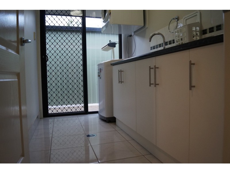 2 Vine Street, Emerald QLD 4720
