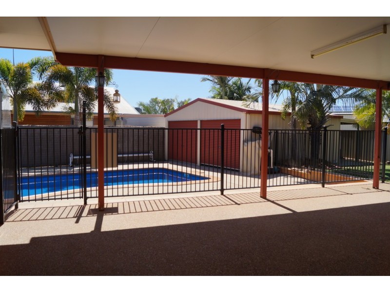 24 Whitchurch Street, Emerald QLD 4720